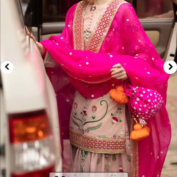 Ali Xeeshan GULAB PAASH - Picture 4 of 12